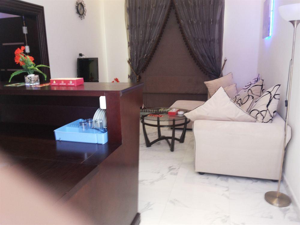Royal Residence Hotel Apartments Umm al-Qaiwain Exterior foto