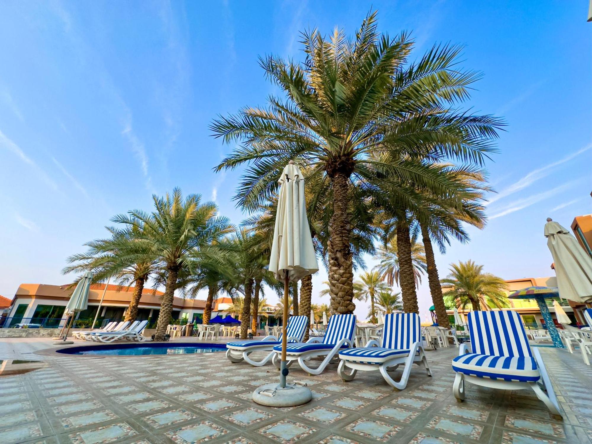 Royal Residence Hotel Apartments Umm al-Qaiwain Exterior foto